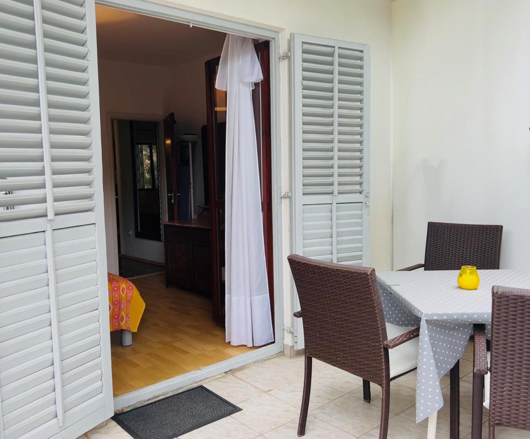 Appartement In Area Near The Beaches *